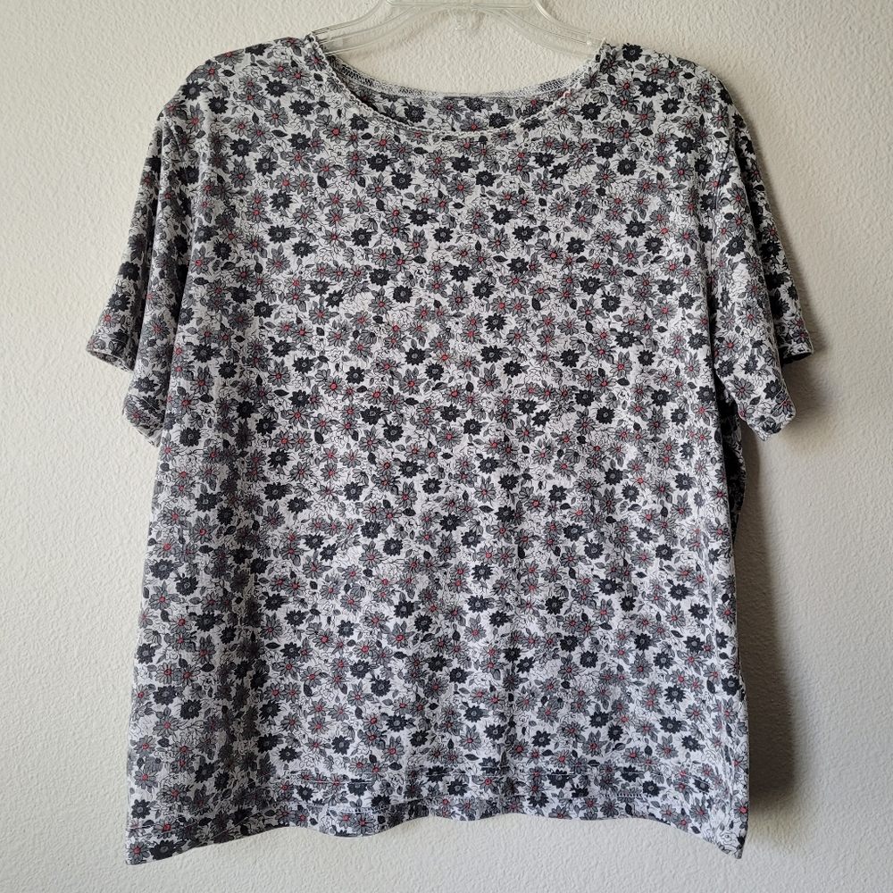Basic Editions Floral Crew Neck Short Sleeve Tee Shirt T